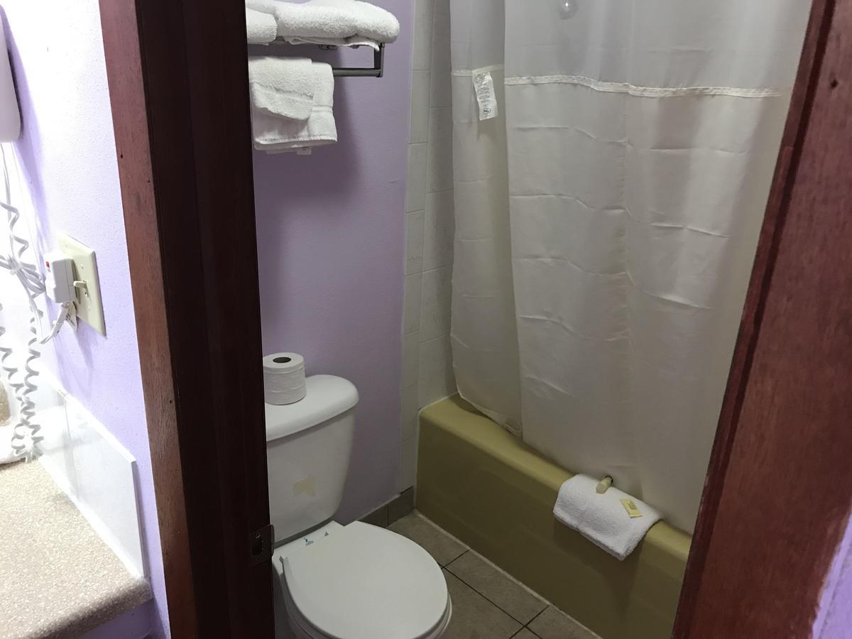 Spring Valley Inn Εξωτερικό φωτογραφία